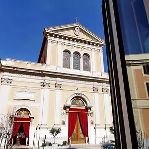  Appartamento Ych-delizioso Con Giardino Vicino Al Vaticano Italia
