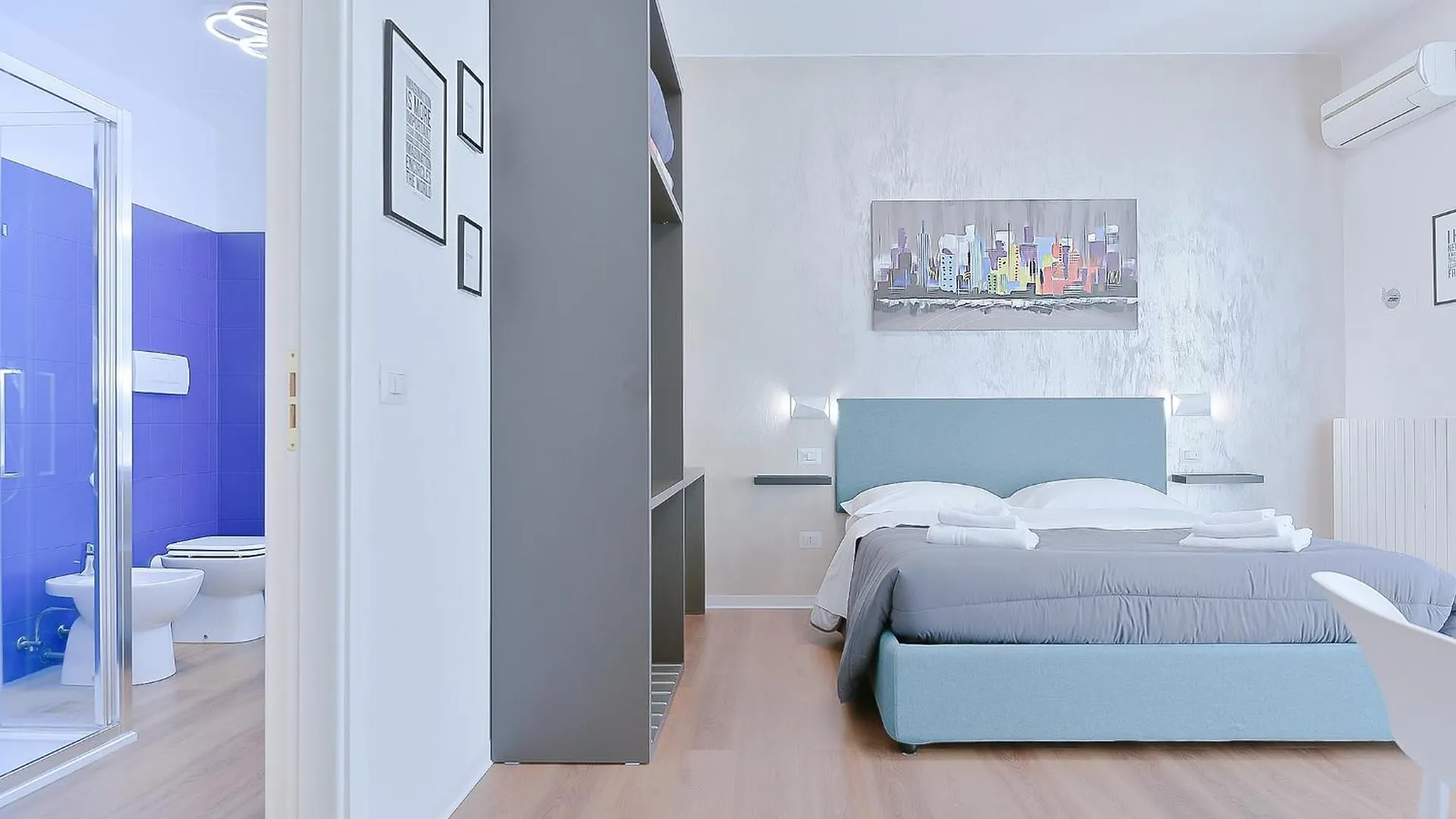 Taron House - Bologna Center Station & Fiera Apartment 0*,  Italy